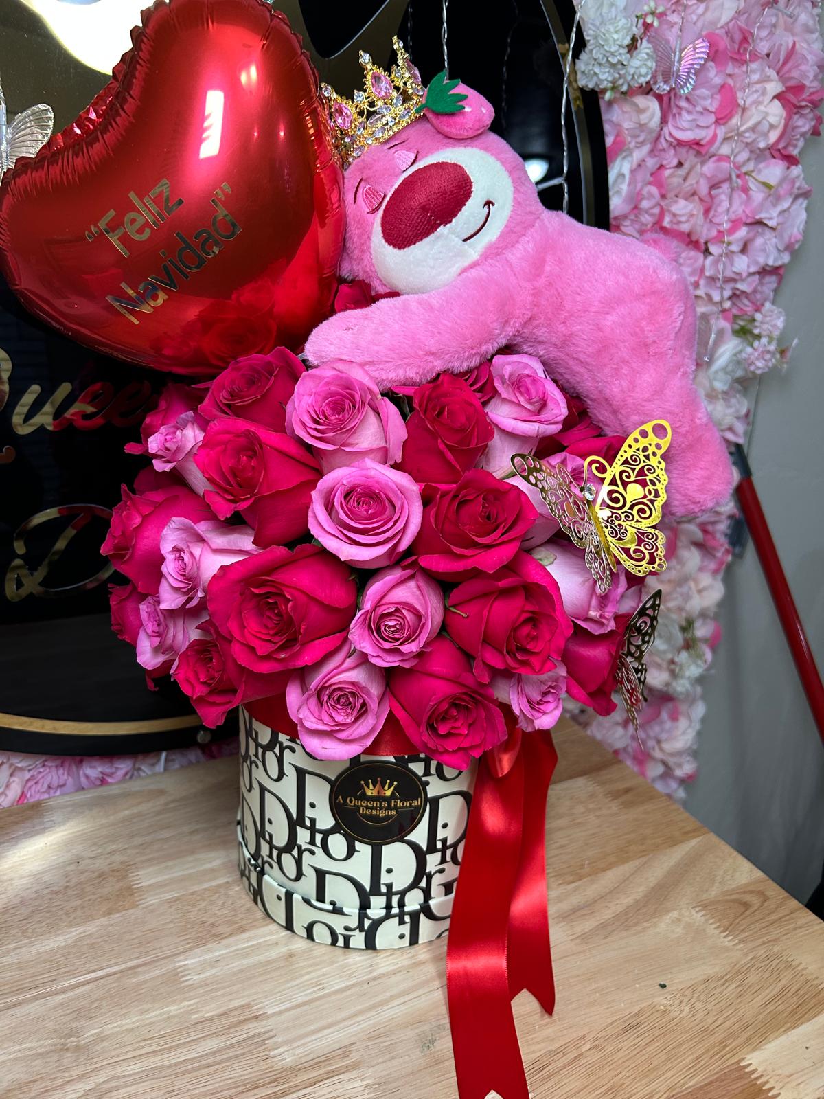 Caja de 50 rosas con osito dormilon